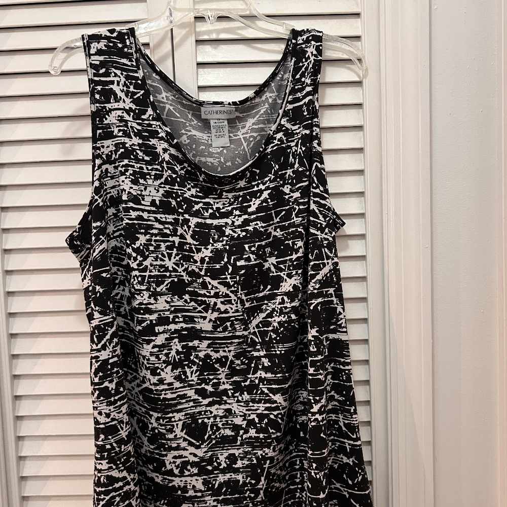 Catherines Black and White Women's Top